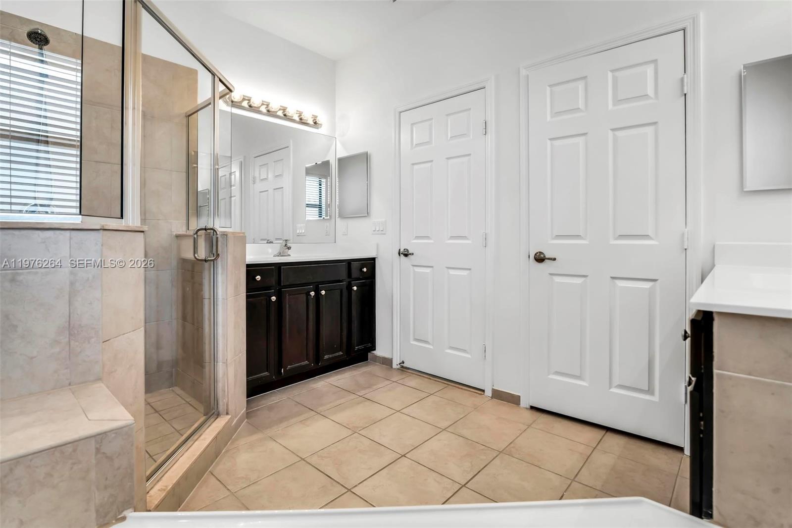 AQUABELLA SECTION ONE - Residential