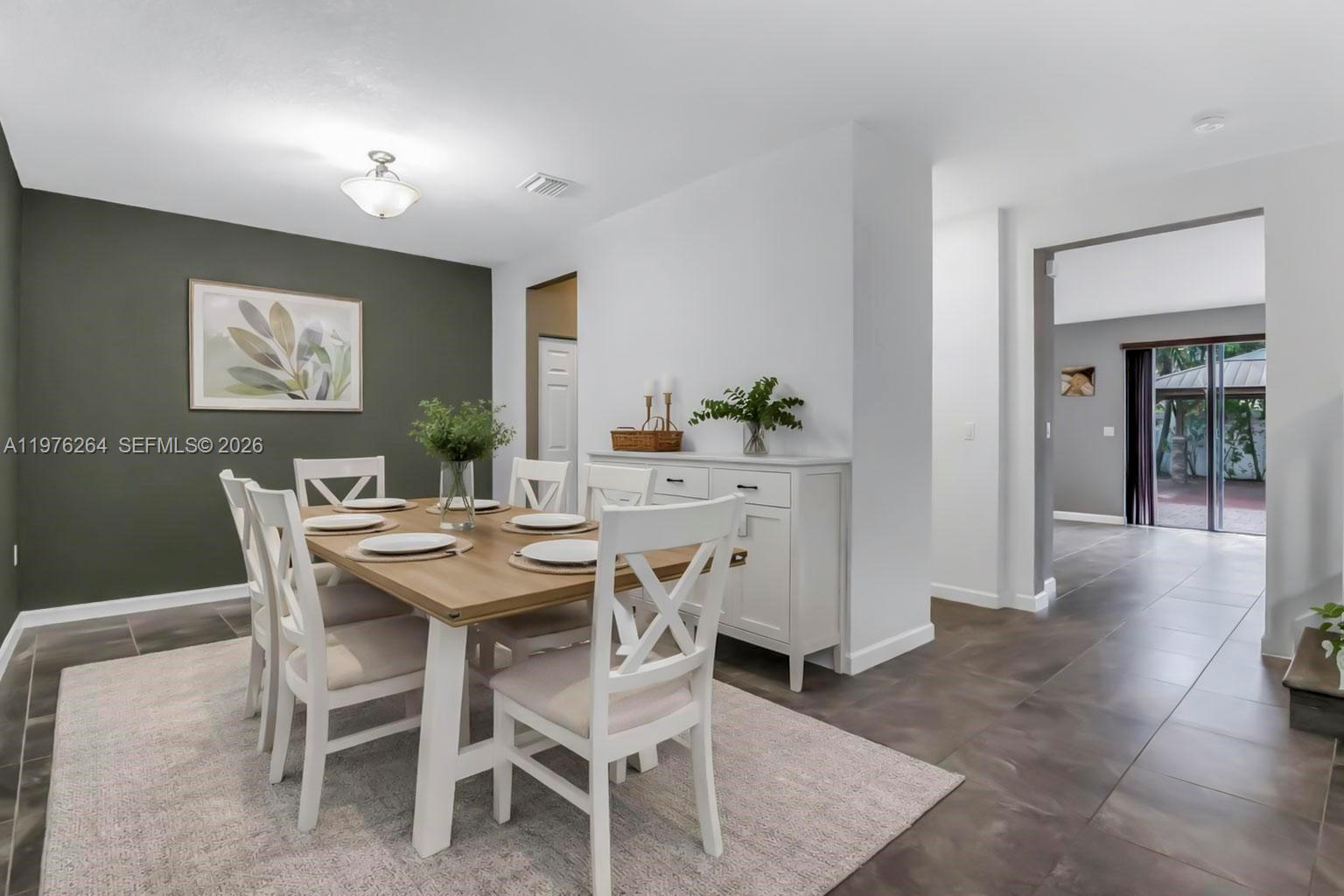 AQUABELLA SECTION ONE - Residential