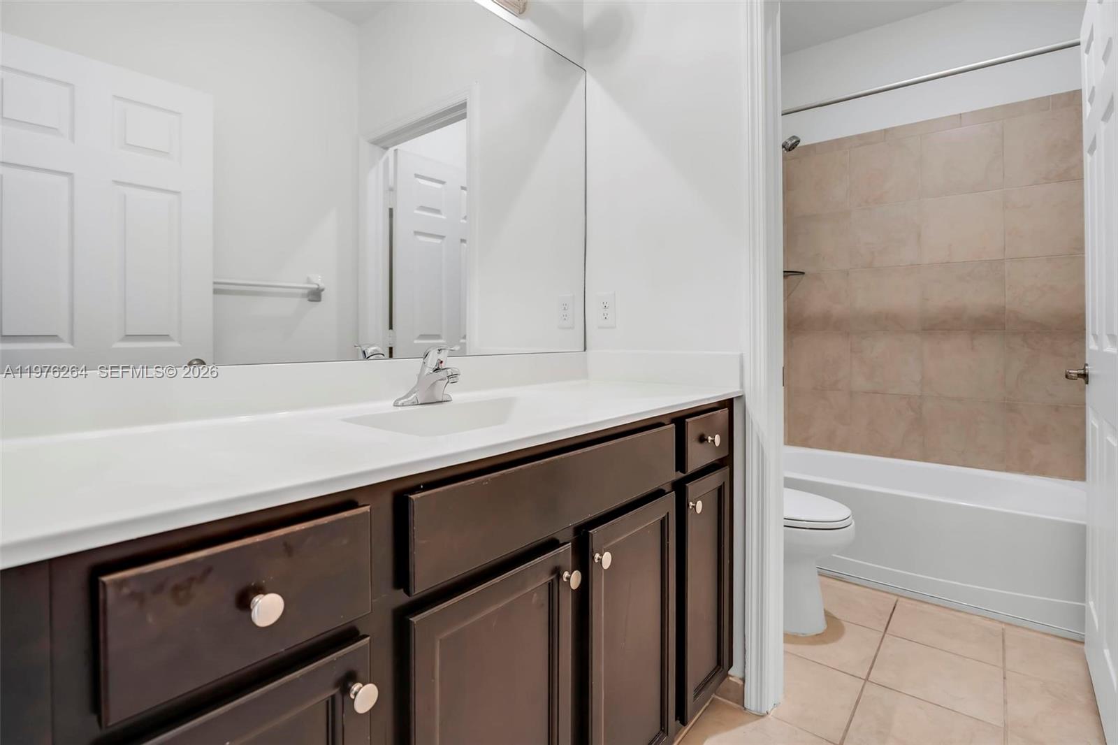 AQUABELLA SECTION ONE - Residential