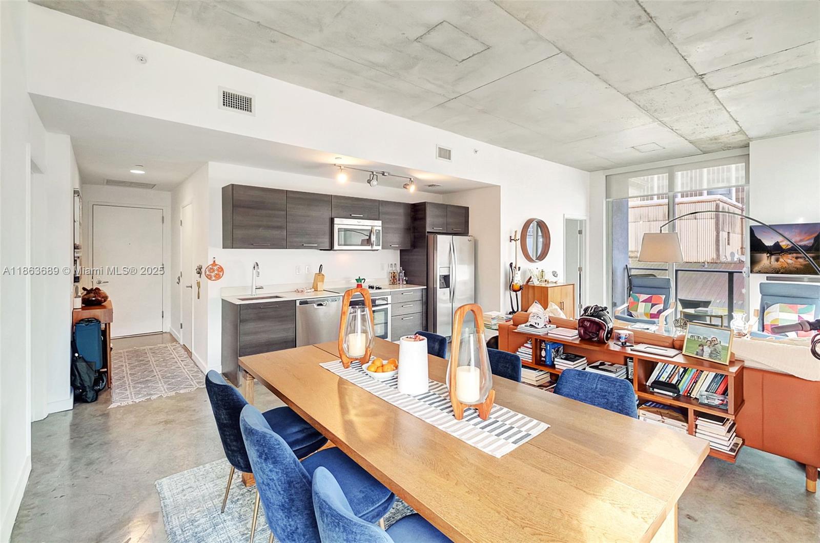 CENTRO CONDO - Residential