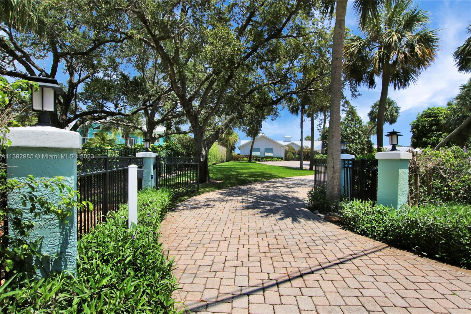 RACEYS SUBDIVISION - Residential