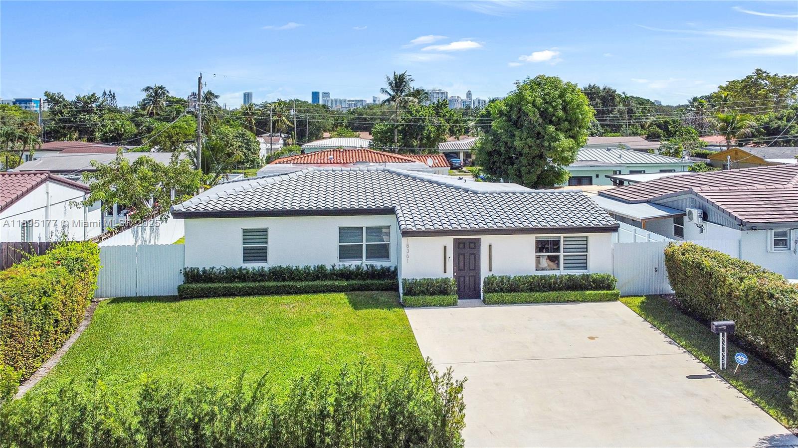 SUN RAY HOMES GREYNOLDS P - Residential Lease