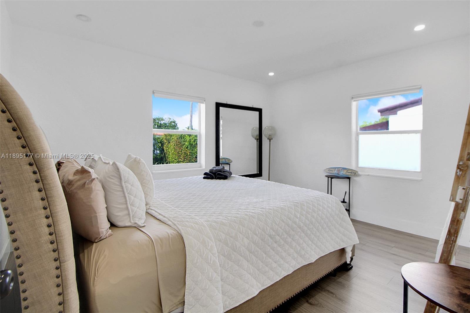 SUN RAY HOMES GREYNOLDS P - Residential Lease