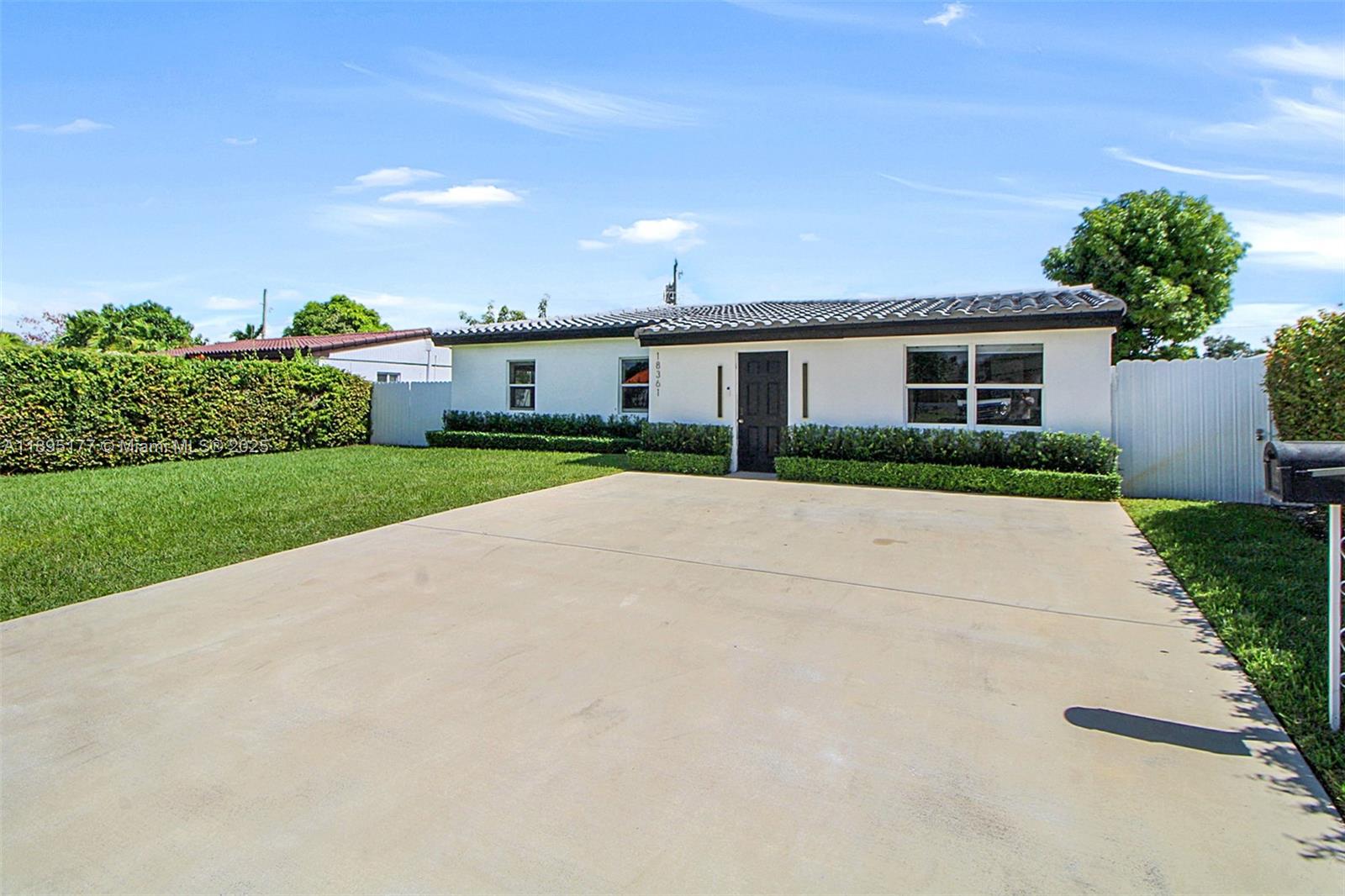 SUN RAY HOMES GREYNOLDS P - Residential Lease