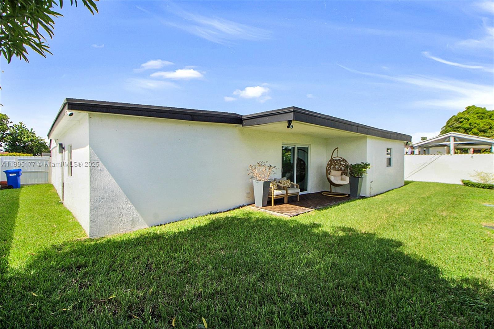 SUN RAY HOMES GREYNOLDS P - Residential Lease