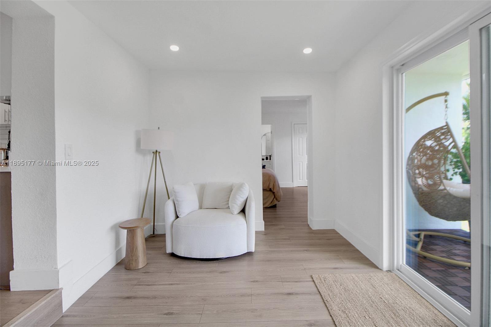 SUN RAY HOMES GREYNOLDS P - Residential Lease