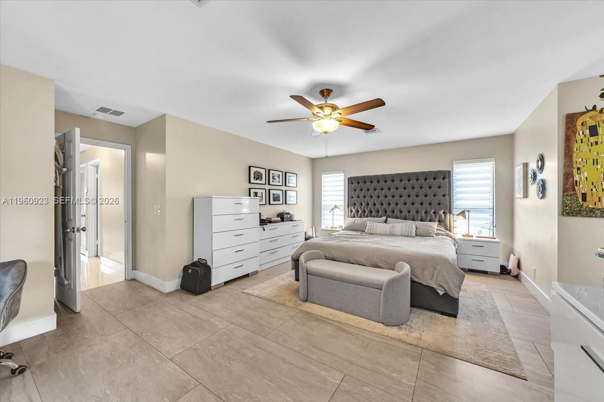 OAK WOOD - Residential