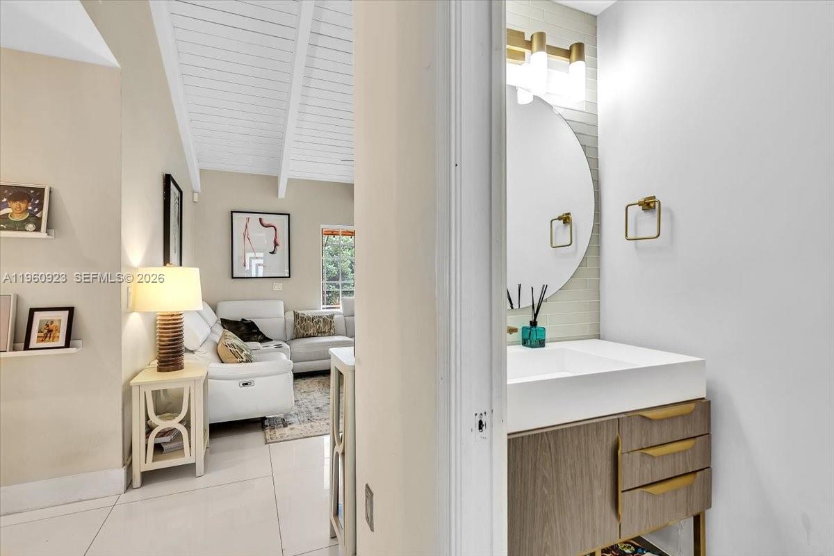 OAK WOOD - Residential