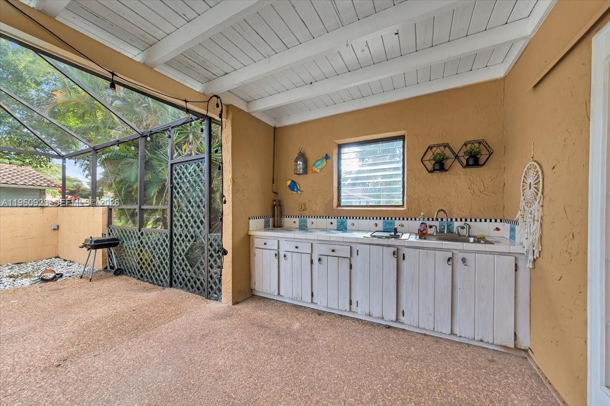 OAK WOOD - Residential