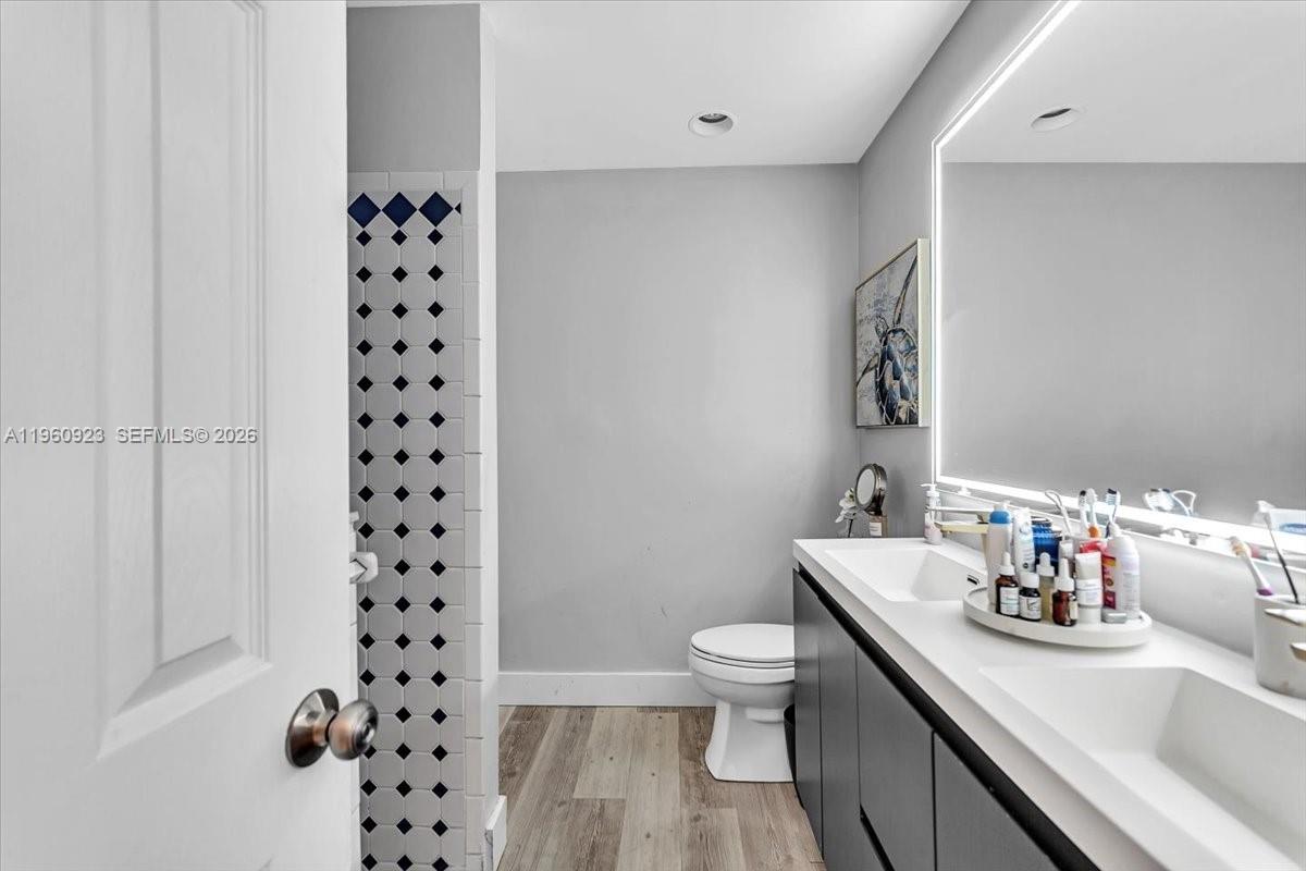 OAK WOOD - Residential