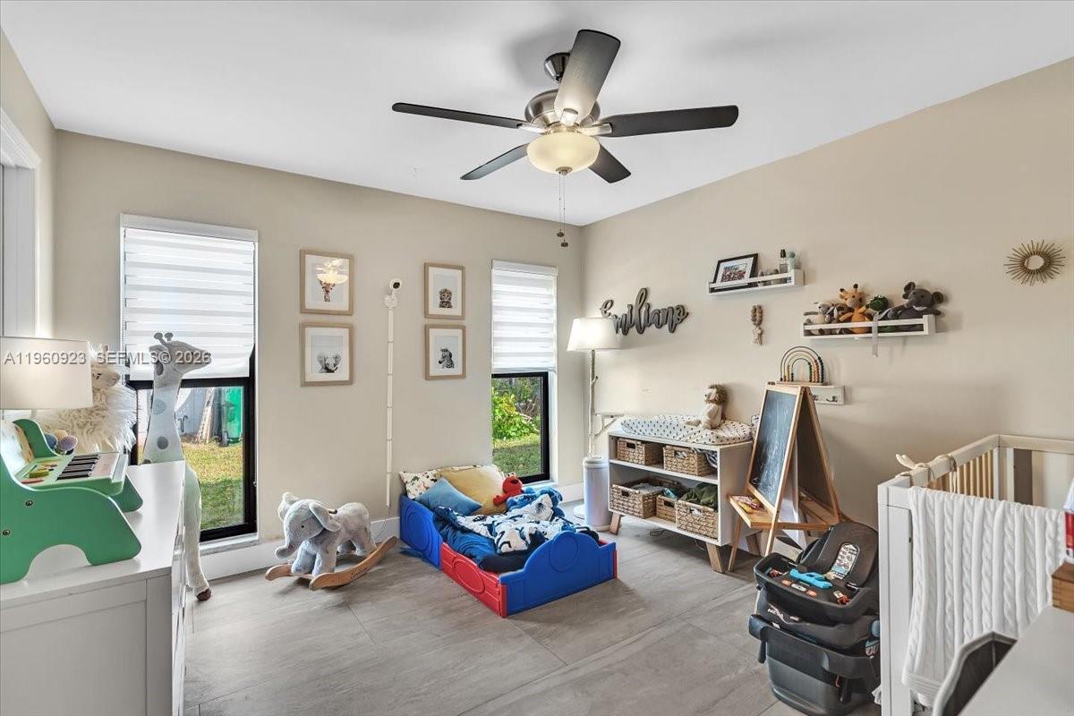 OAK WOOD - Residential