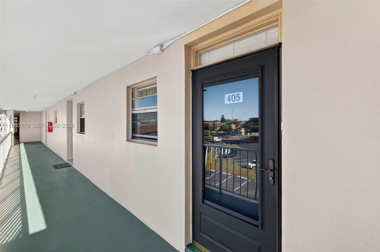 LAUDERDALE OAKS CONDO III - Residential