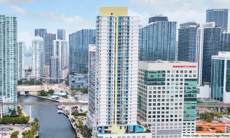 185 SW 7th St 3502