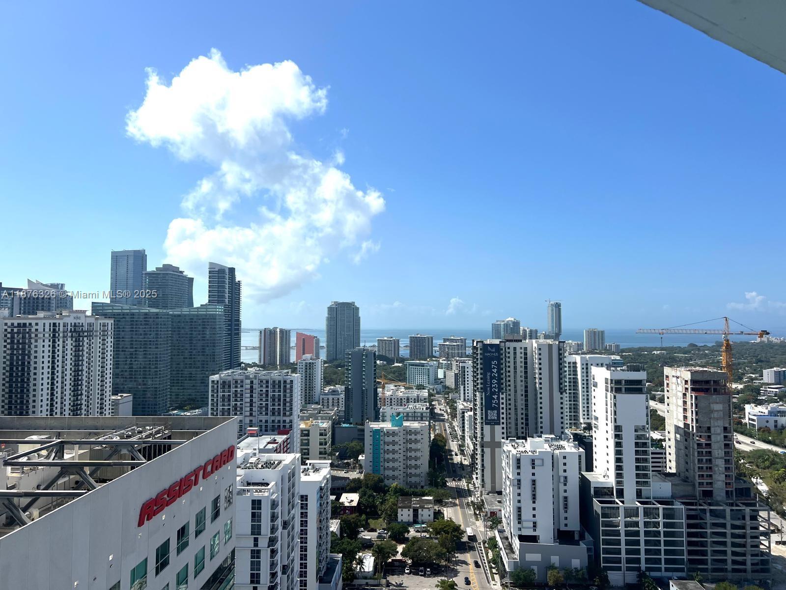 LATITUDE ON THE RIVER CON - Residential