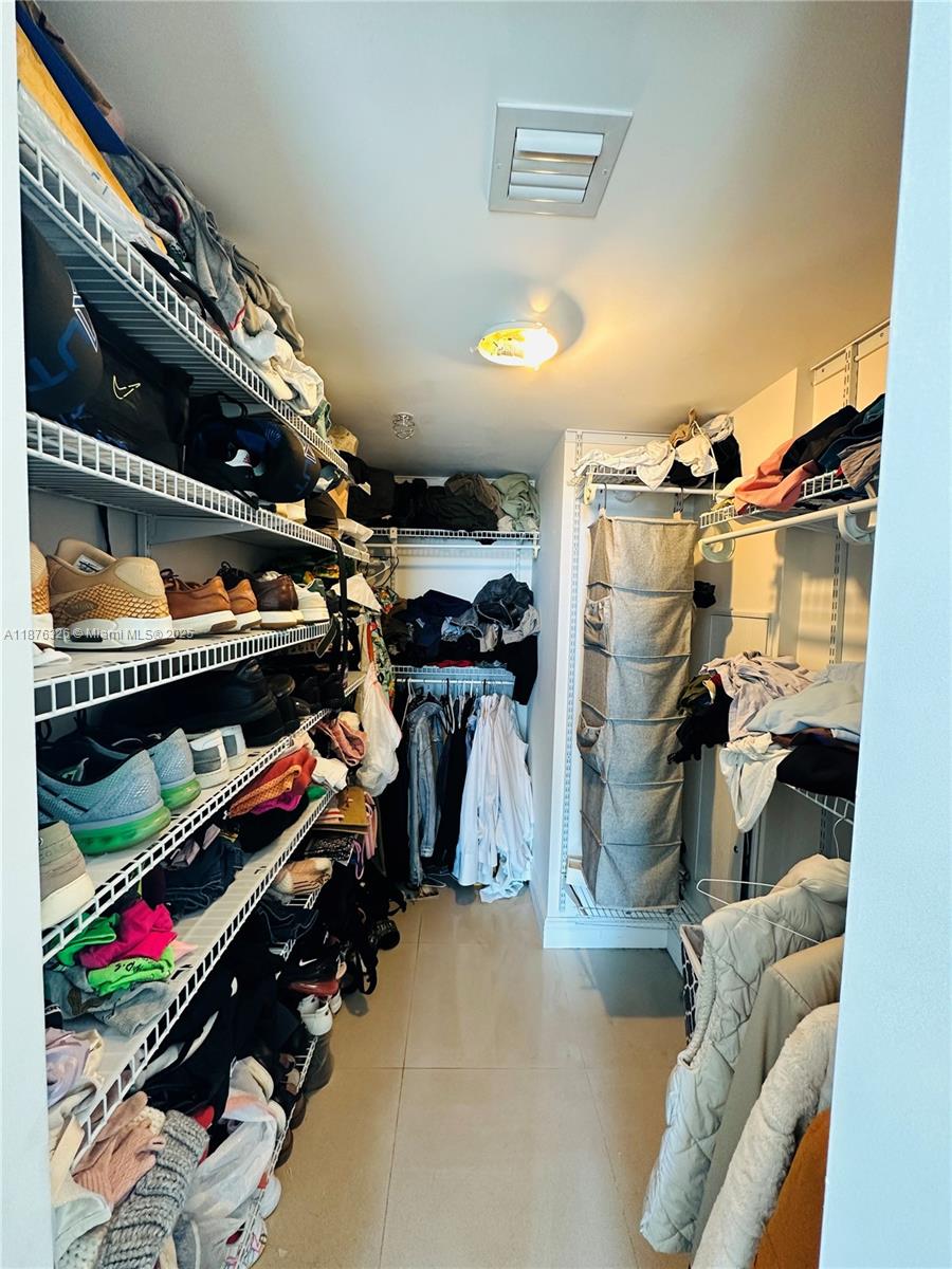 LATITUDE ON THE RIVER CON - Residential