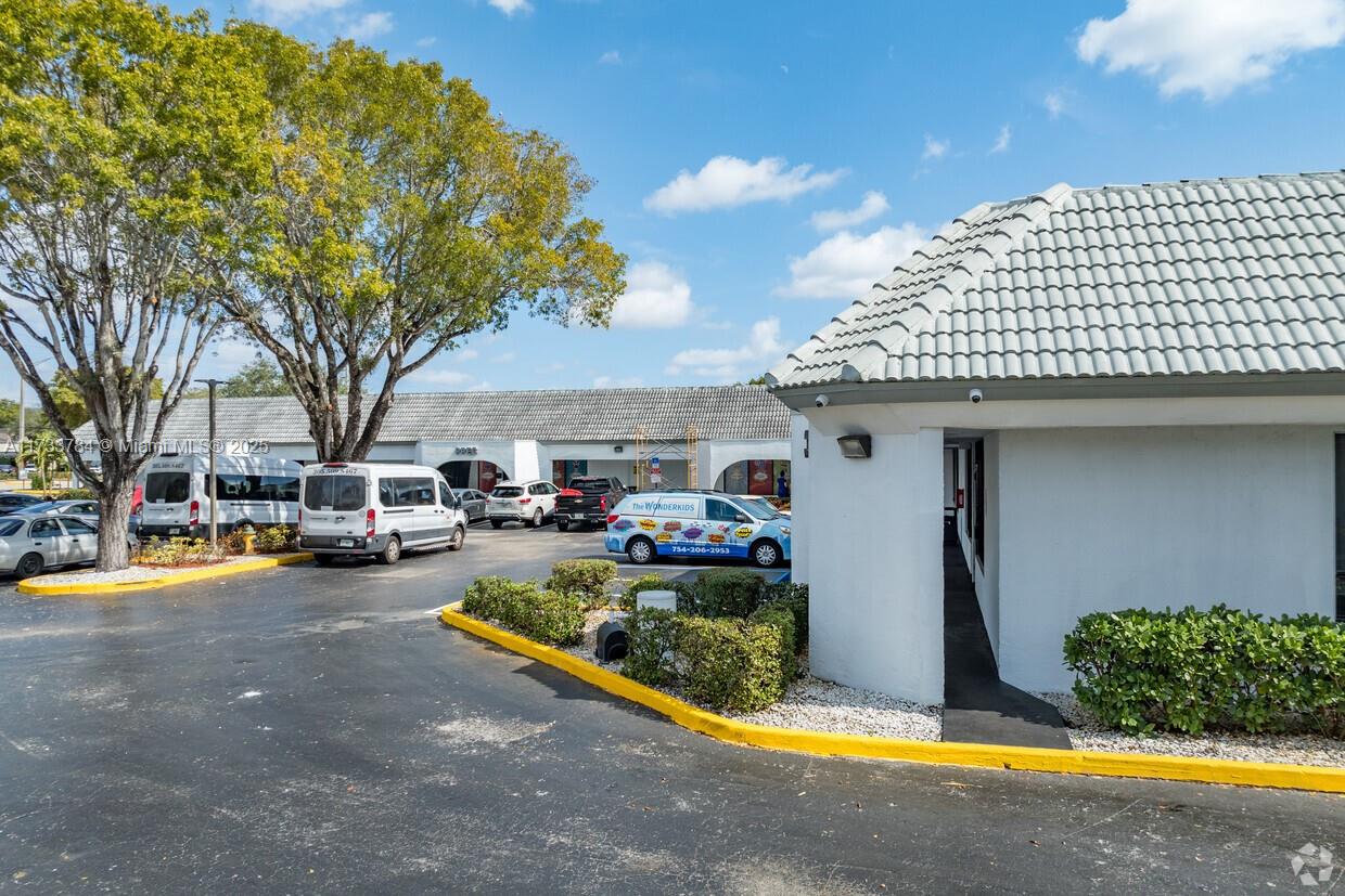 7100 W Commercial Blvd