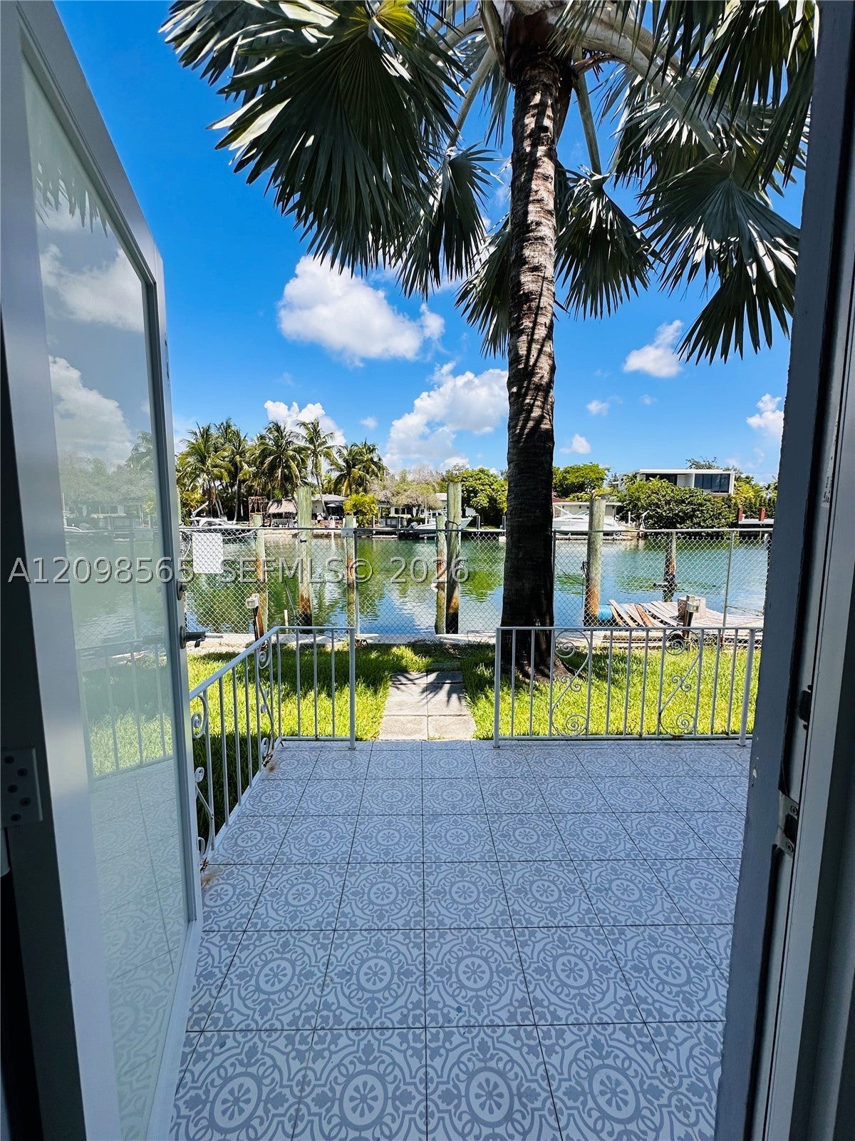 2045 Calais Dr 6