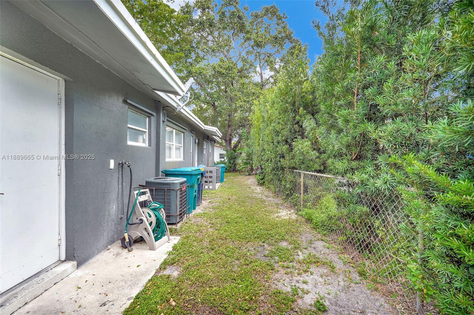 COLLEGE TRACT 2ND ADD - Residential Lease