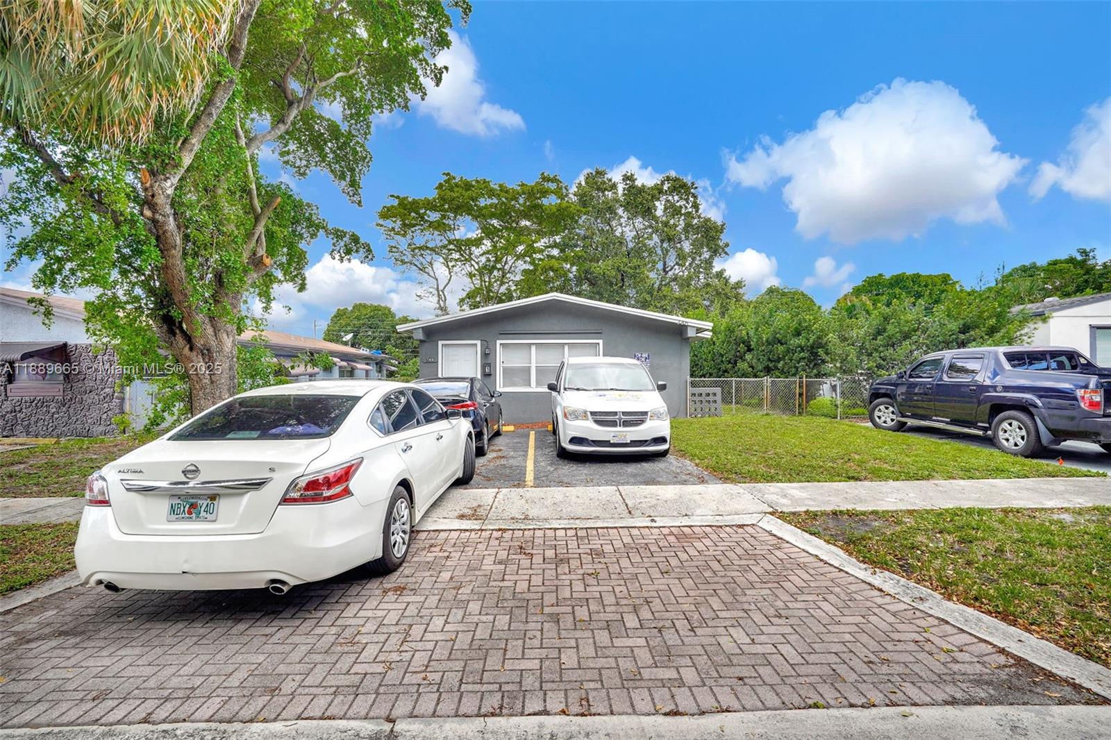 COLLEGE TRACT 2ND ADD - Residential Lease