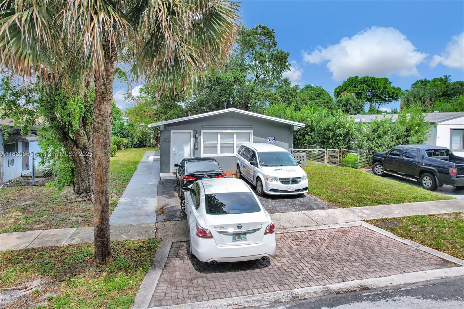 COLLEGE TRACT 2ND ADD - Residential Lease