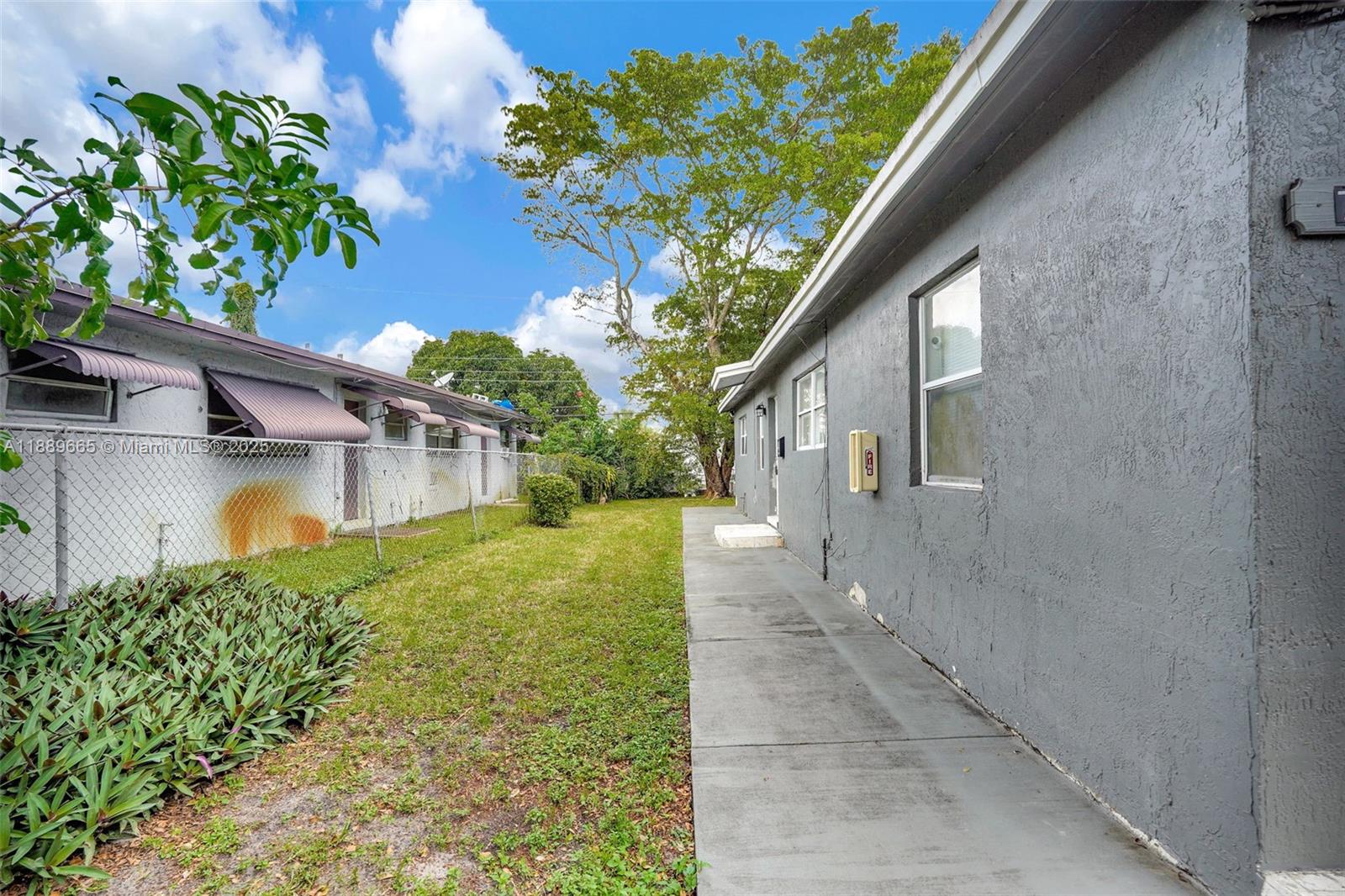 COLLEGE TRACT 2ND ADD - Residential Lease