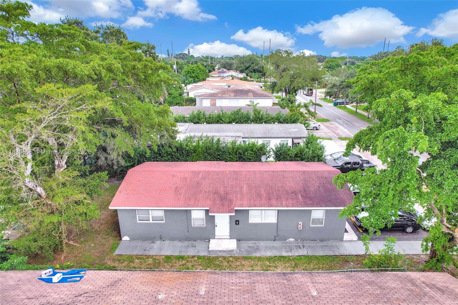 COLLEGE TRACT 2ND ADD - Residential Lease