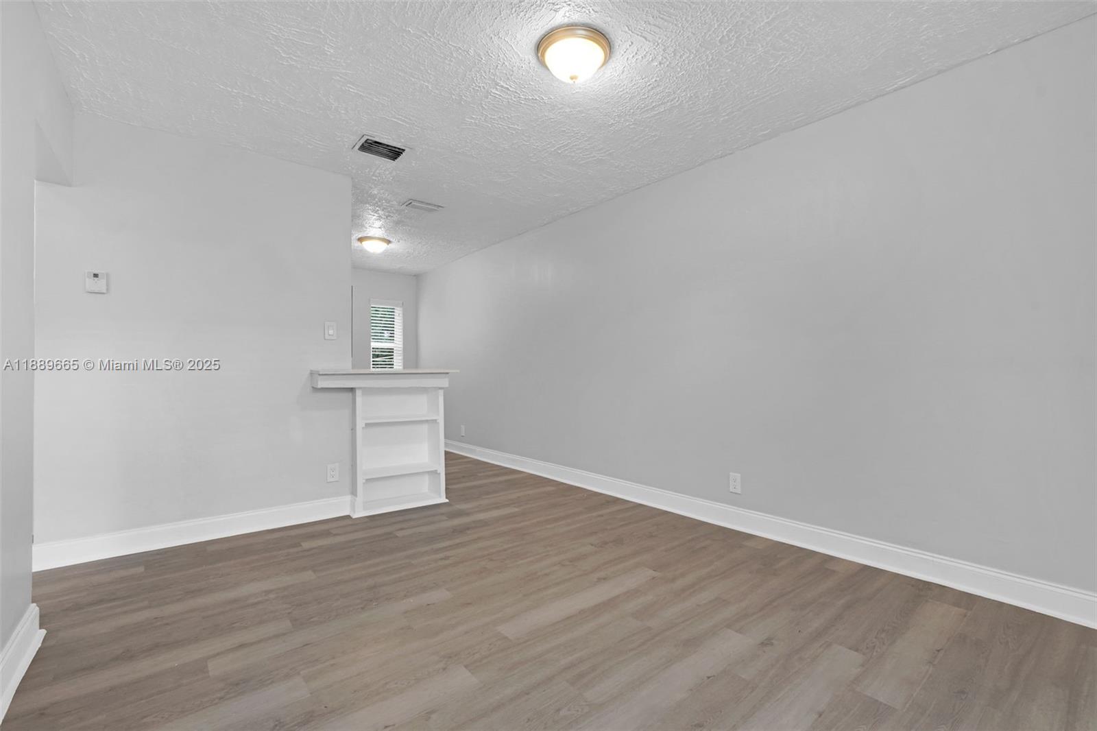 COLLEGE TRACT 2ND ADD - Residential Lease