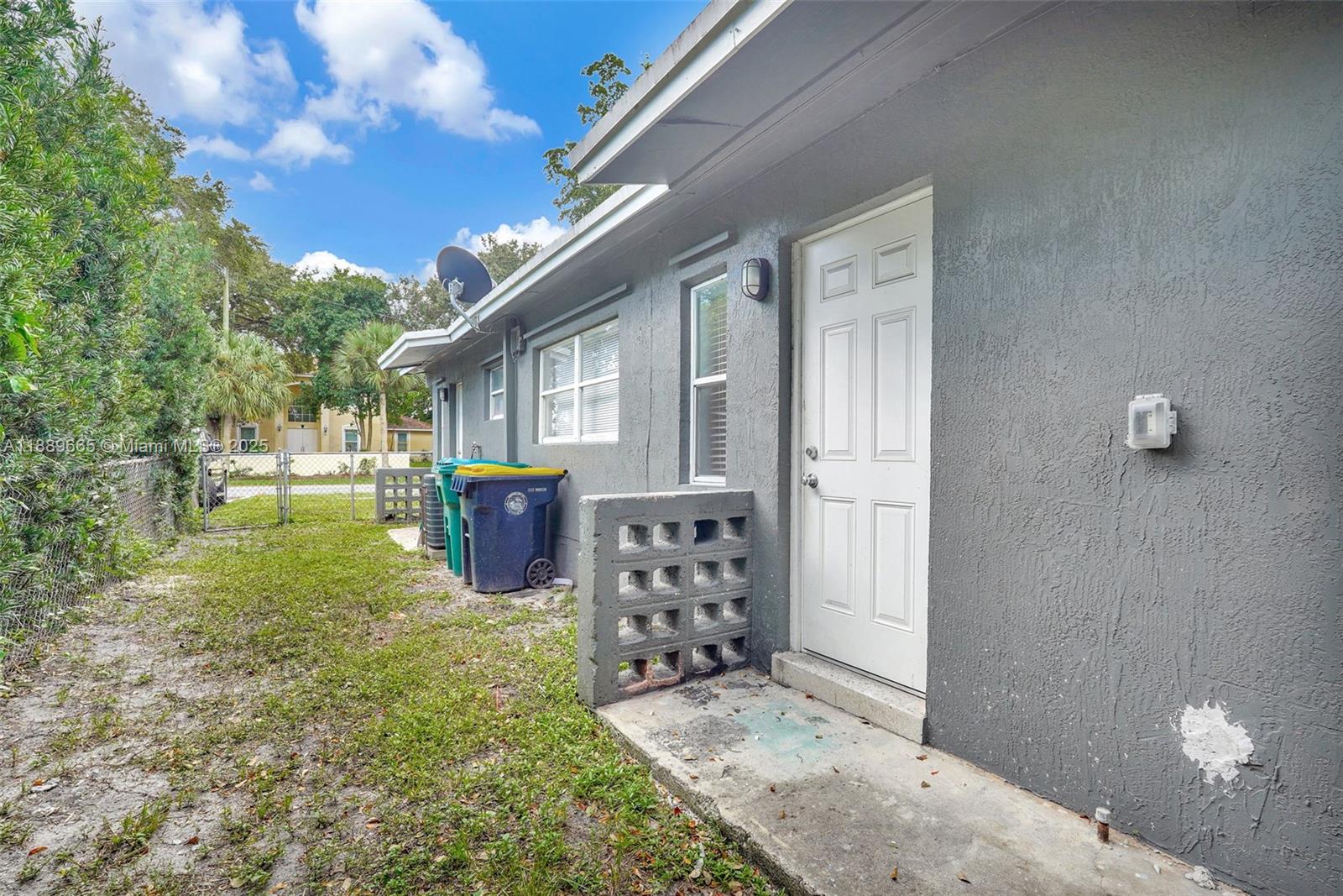 COLLEGE TRACT 2ND ADD - Residential Lease