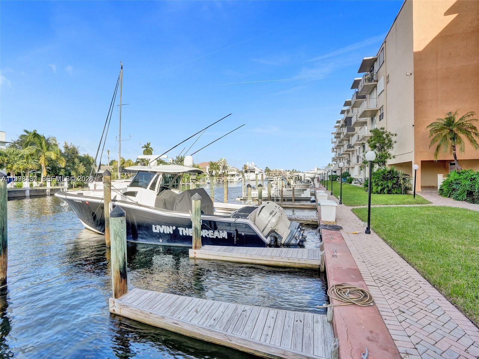 CROMWELL EAST CONDO - Residential