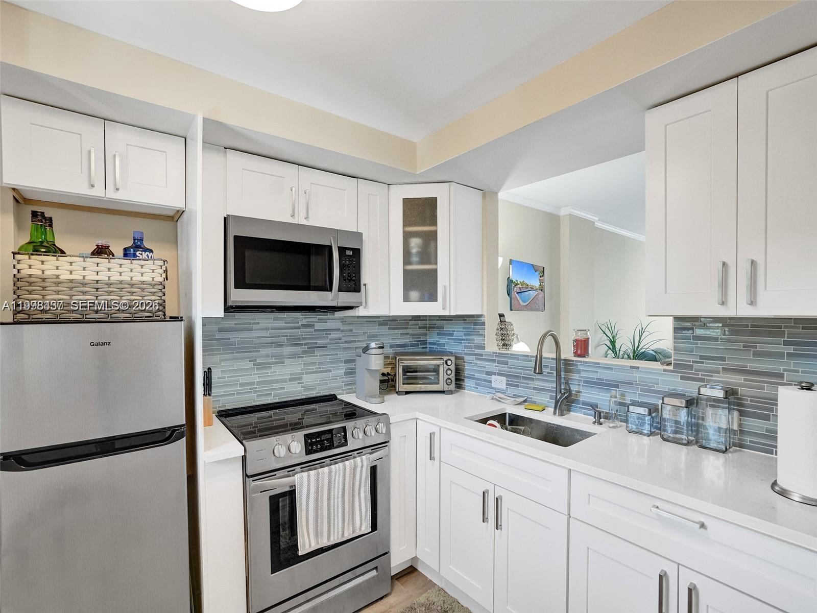 CROMWELL EAST CONDO - Residential