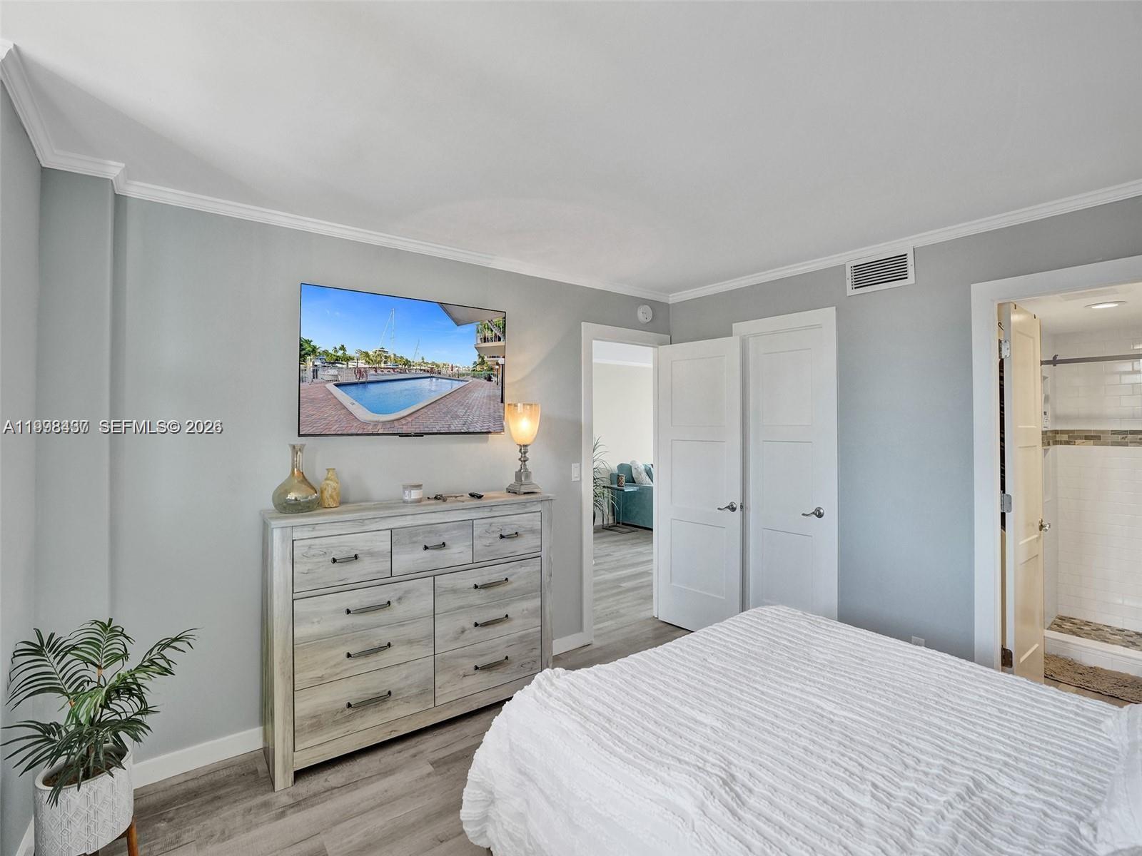 CROMWELL EAST CONDO - Residential