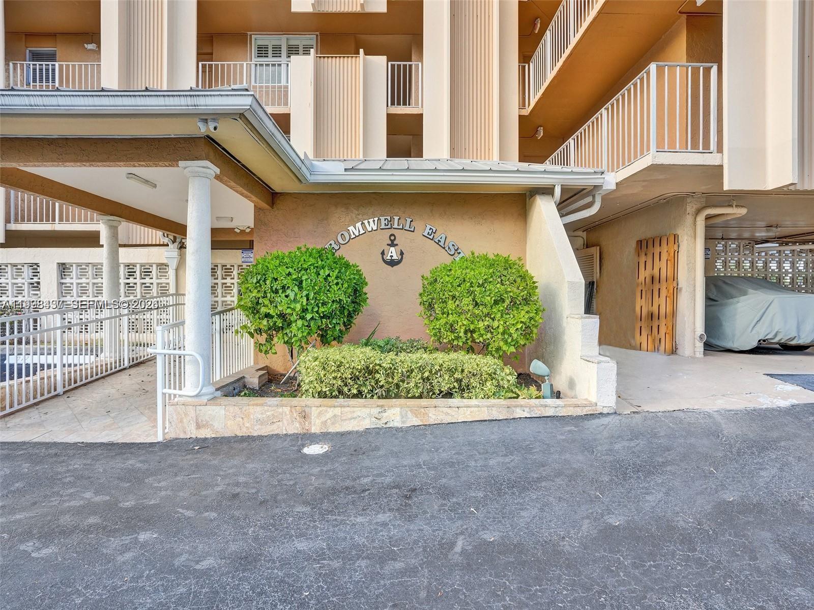 CROMWELL EAST CONDO - Residential