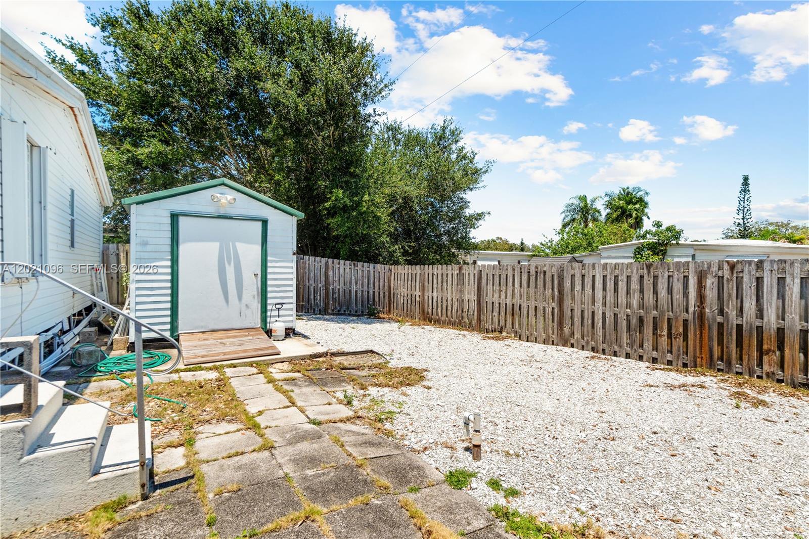 RIDGEWAY - Residential