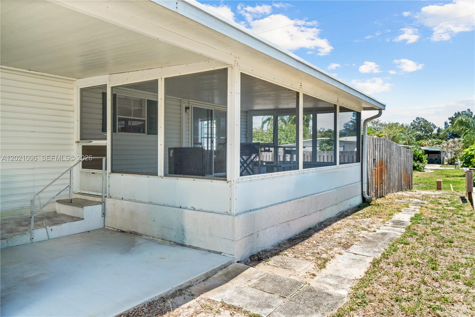 RIDGEWAY - Residential