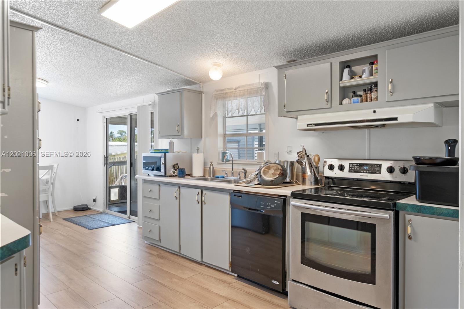 RIDGEWAY - Residential