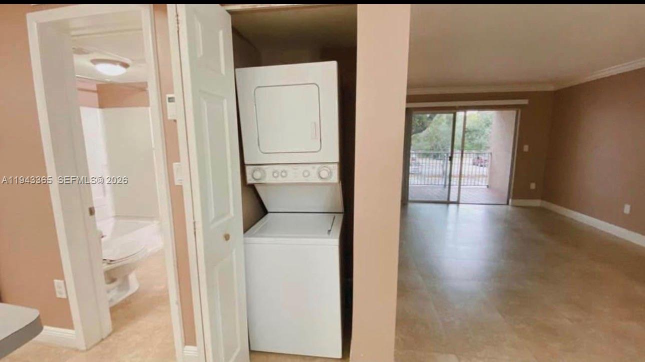 KENDALL LAKE TOWERS CONDO - Residential Lease