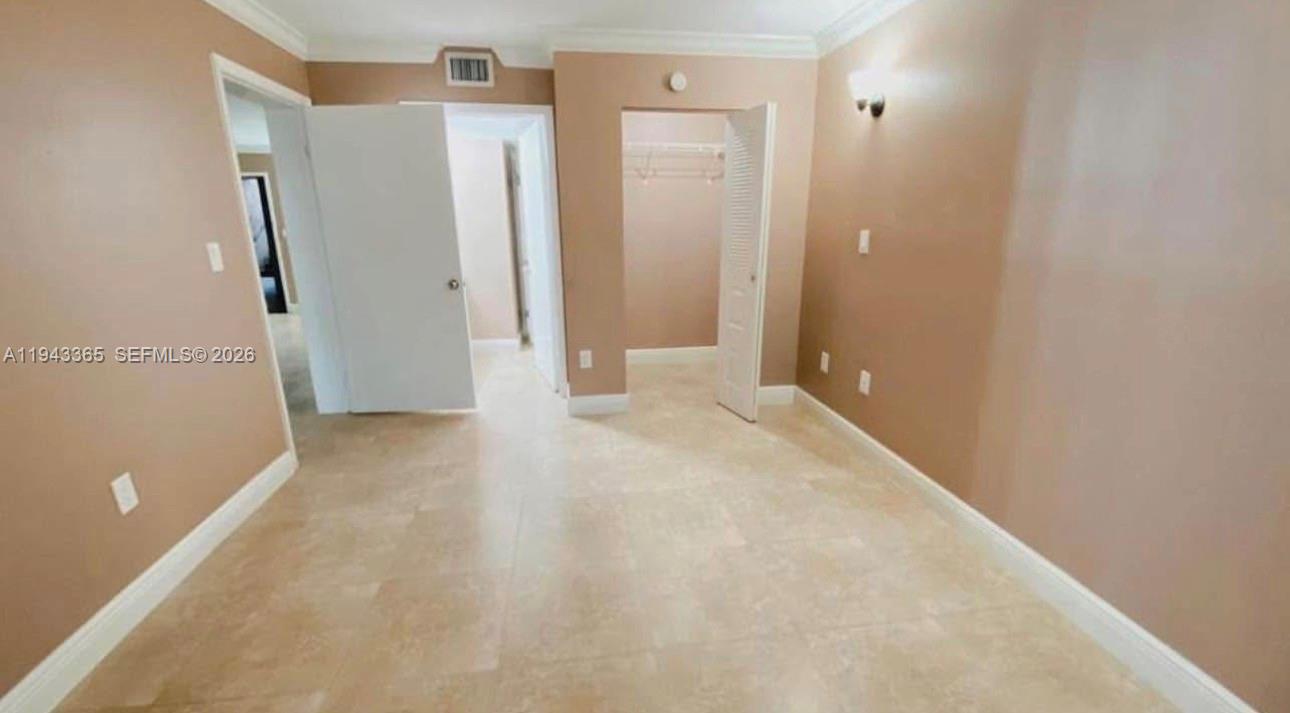 KENDALL LAKE TOWERS CONDO - Residential Lease