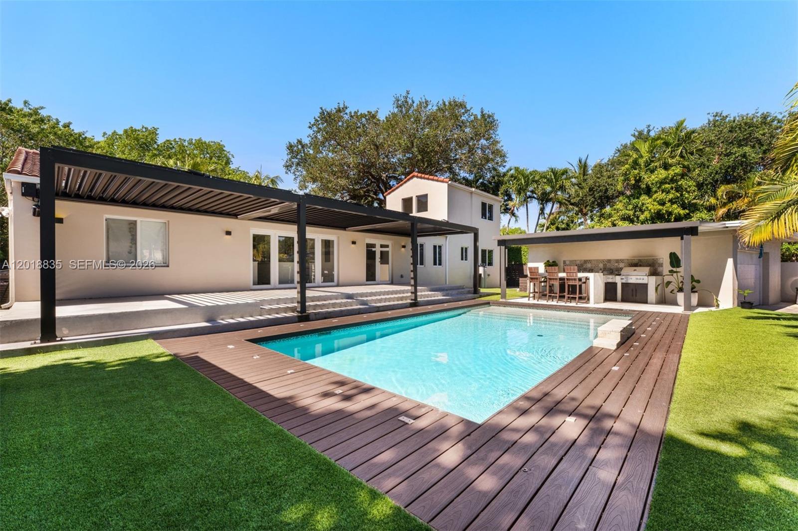 MIAMI SHORES SEC 3 - Residential