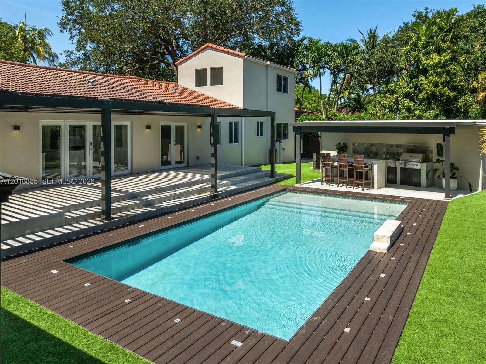 MIAMI SHORES SEC 3 - Residential