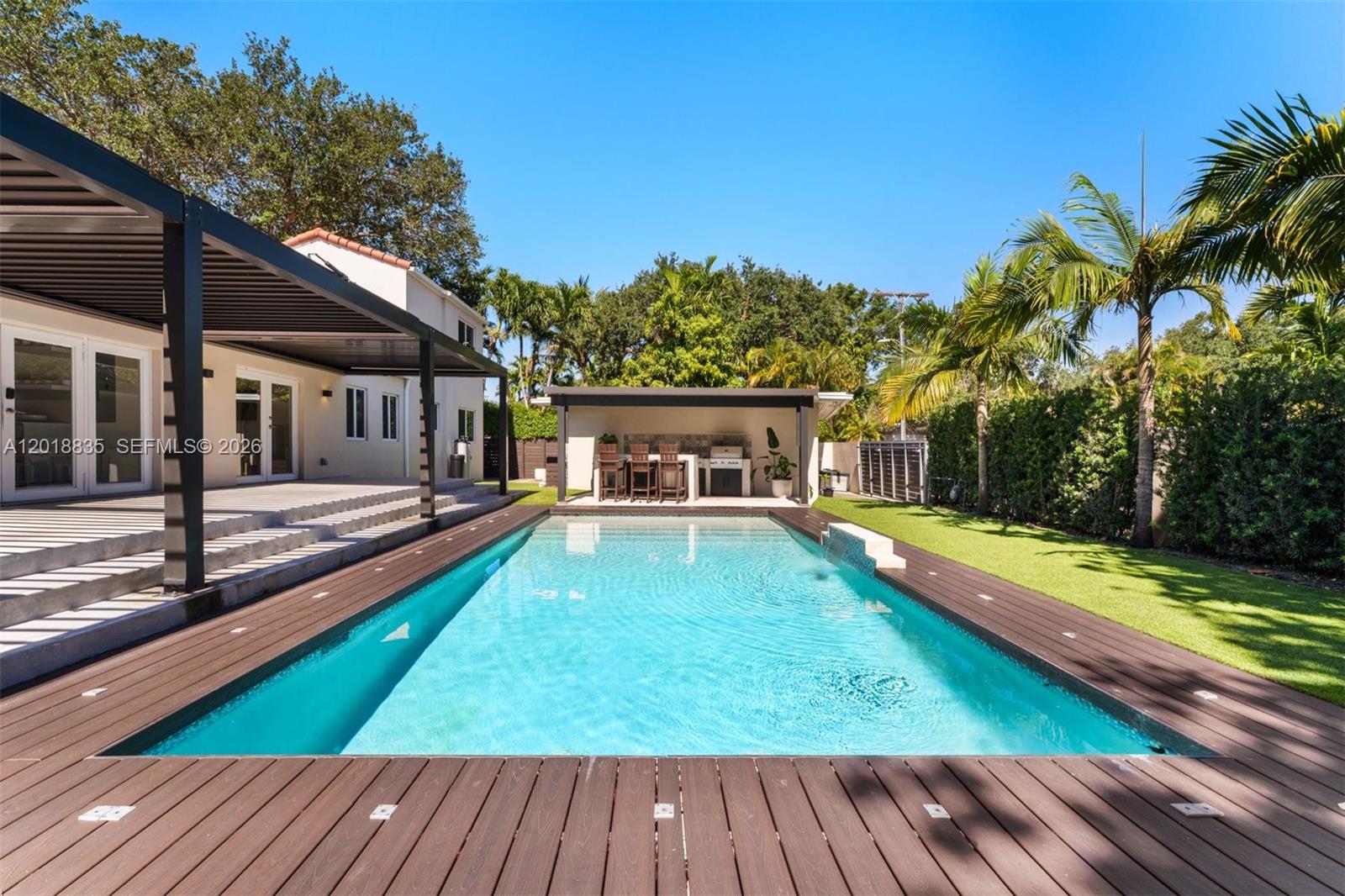 MIAMI SHORES SEC 3 - Residential