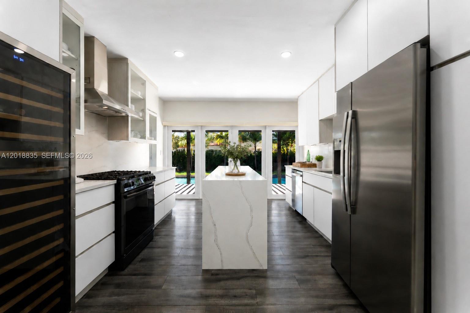MIAMI SHORES SEC 3 - Residential