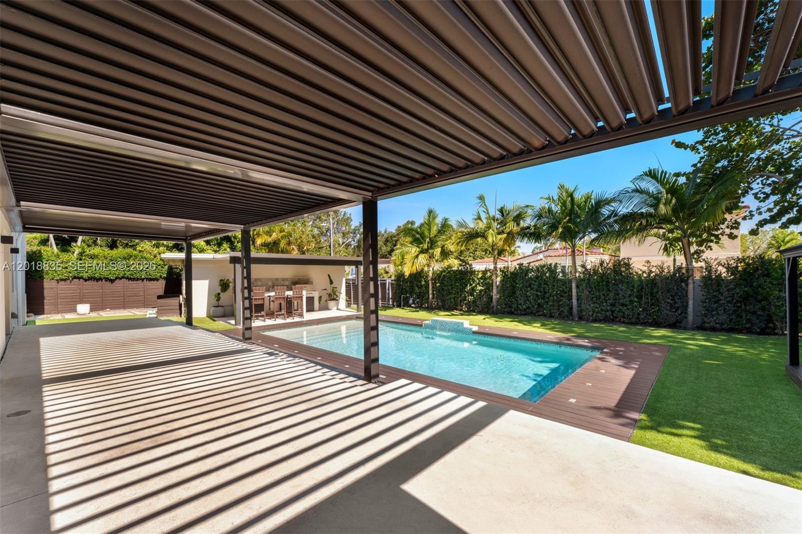 MIAMI SHORES SEC 3 - Residential
