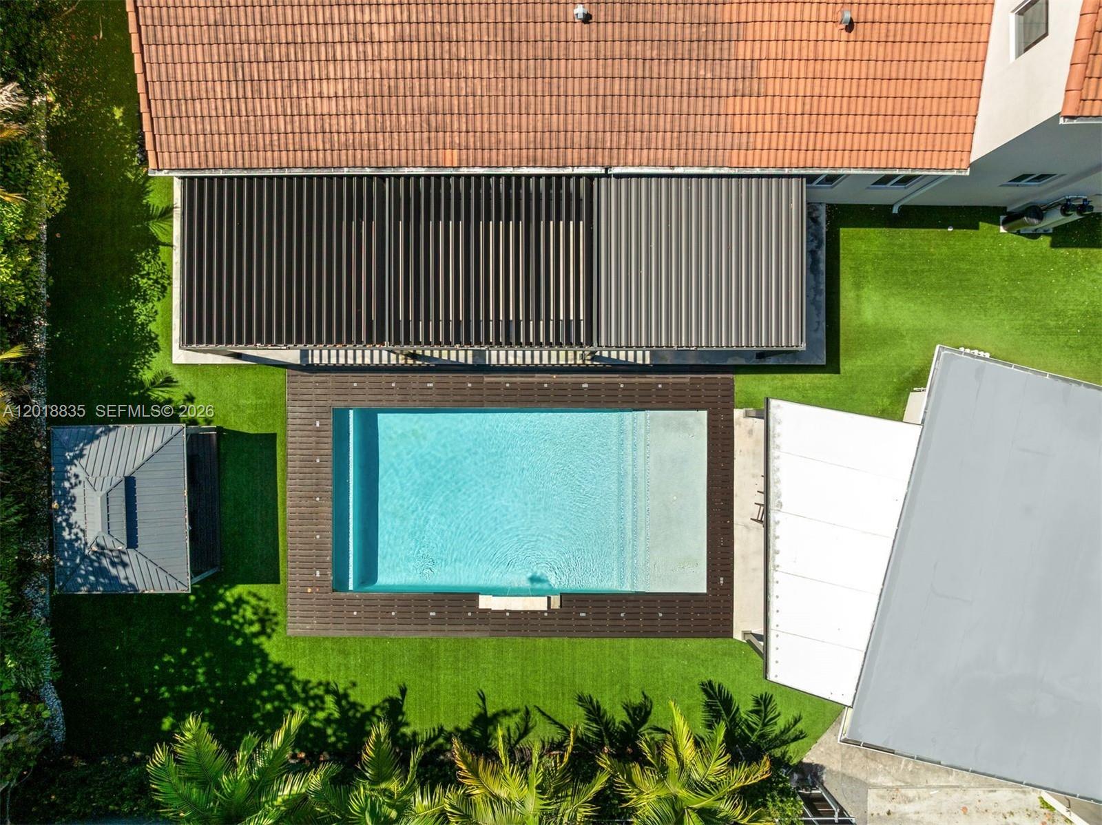 MIAMI SHORES SEC 3 - Residential