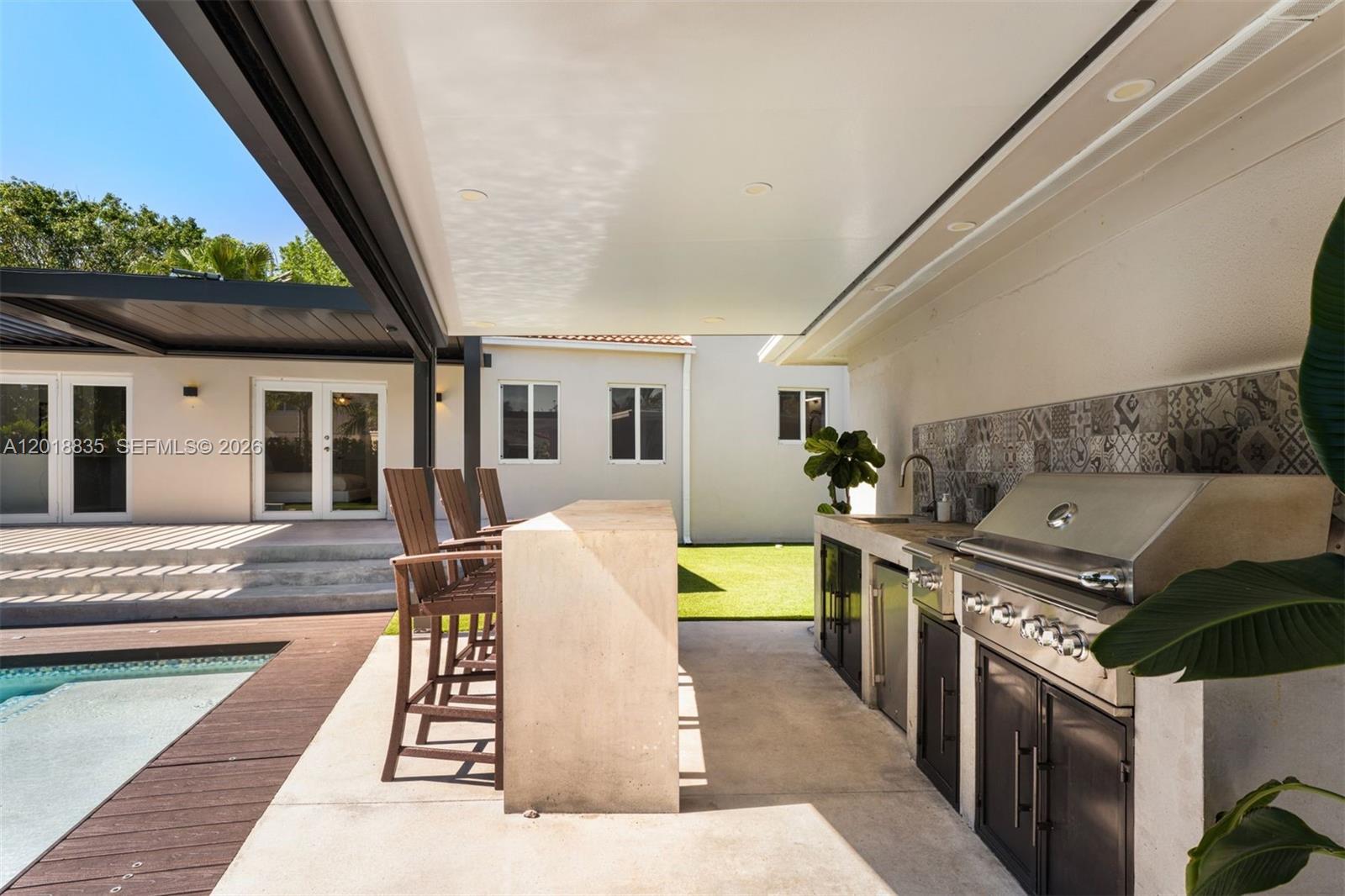MIAMI SHORES SEC 3 - Residential
