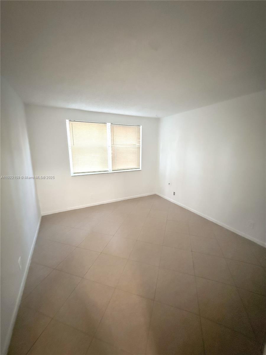 EDGEWATER CONDO - Residential Lease