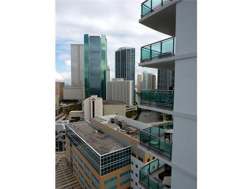 This stunning fully furnished split 2/2 + den apartment features amazing views of the city, bay and Miami river from its own private terrace in the master bedroom and expansive balcony off the living area. Available for 6 months or 1yr. Porcelain floors t hrough out,40" flat screen TV, walk-in closet, and thoroughly cleaned... SPOTLESS!! Don't forget the great amenities Wind offers.