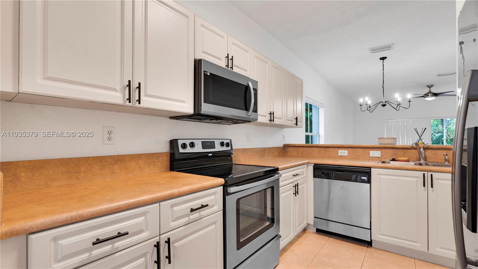 LAS TERRAZAS AT VIZCAYA C - Residential