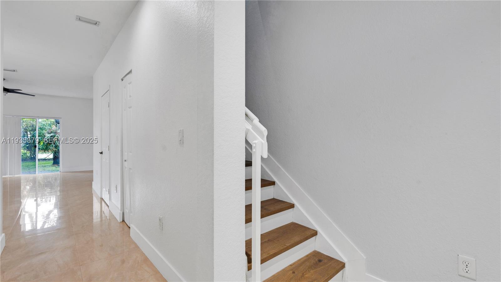 LAS TERRAZAS AT VIZCAYA C - Residential