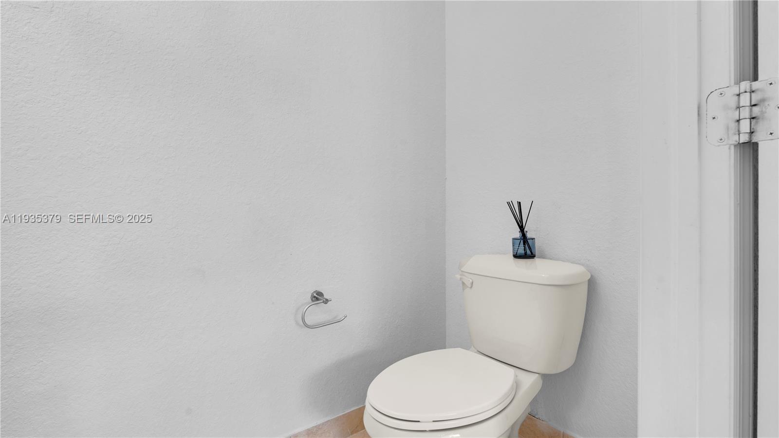 LAS TERRAZAS AT VIZCAYA C - Residential