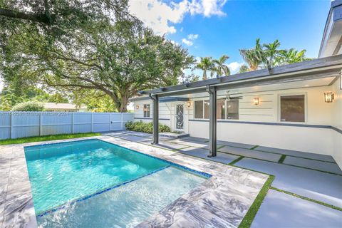 A home in Biscayne Park